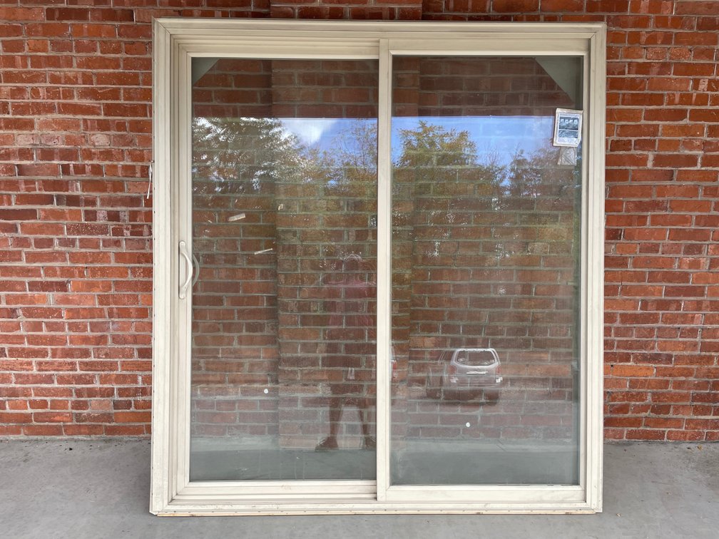 Jeld Wen vinyl sliding patio door