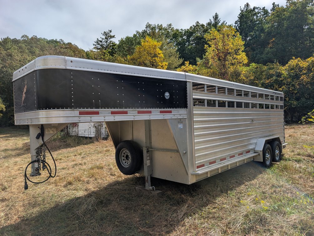2013 Featherlite Trailer