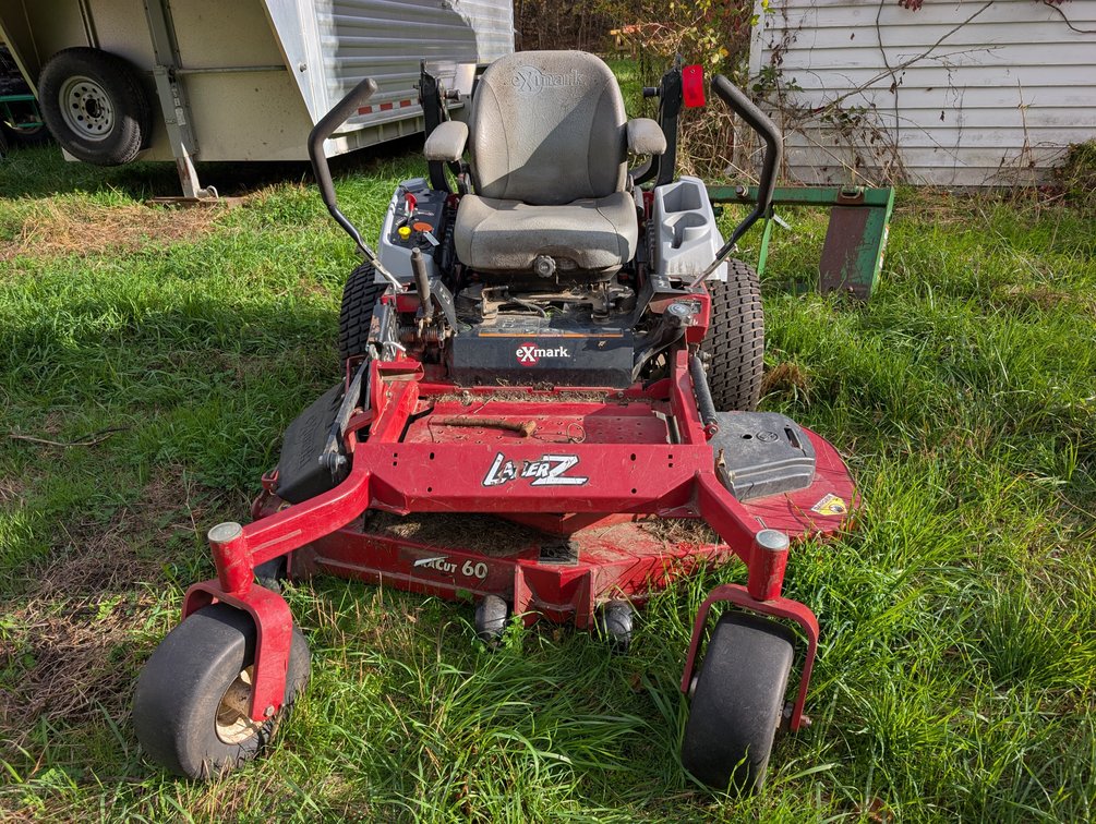 2011 Exmark Lazer Z S Series Zero Turn