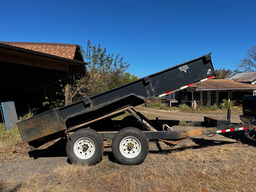 2008 P.J. Dump Trailer