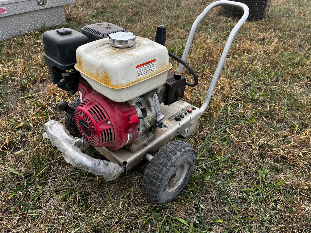 Pressure Washer with Honda Engine