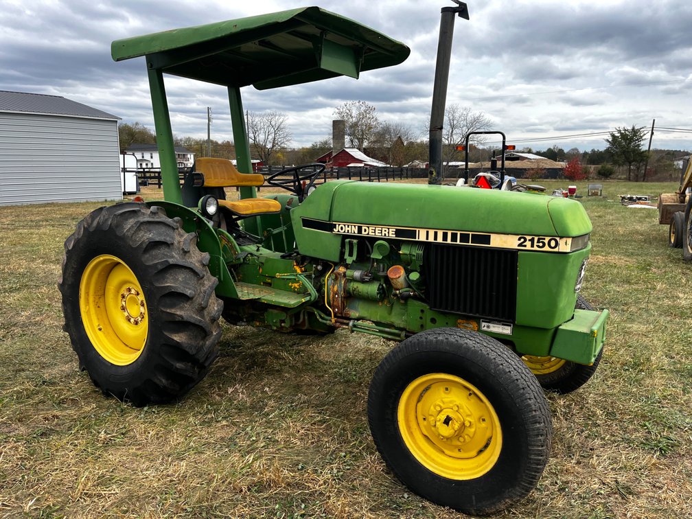 John Deere 2150 Tractor