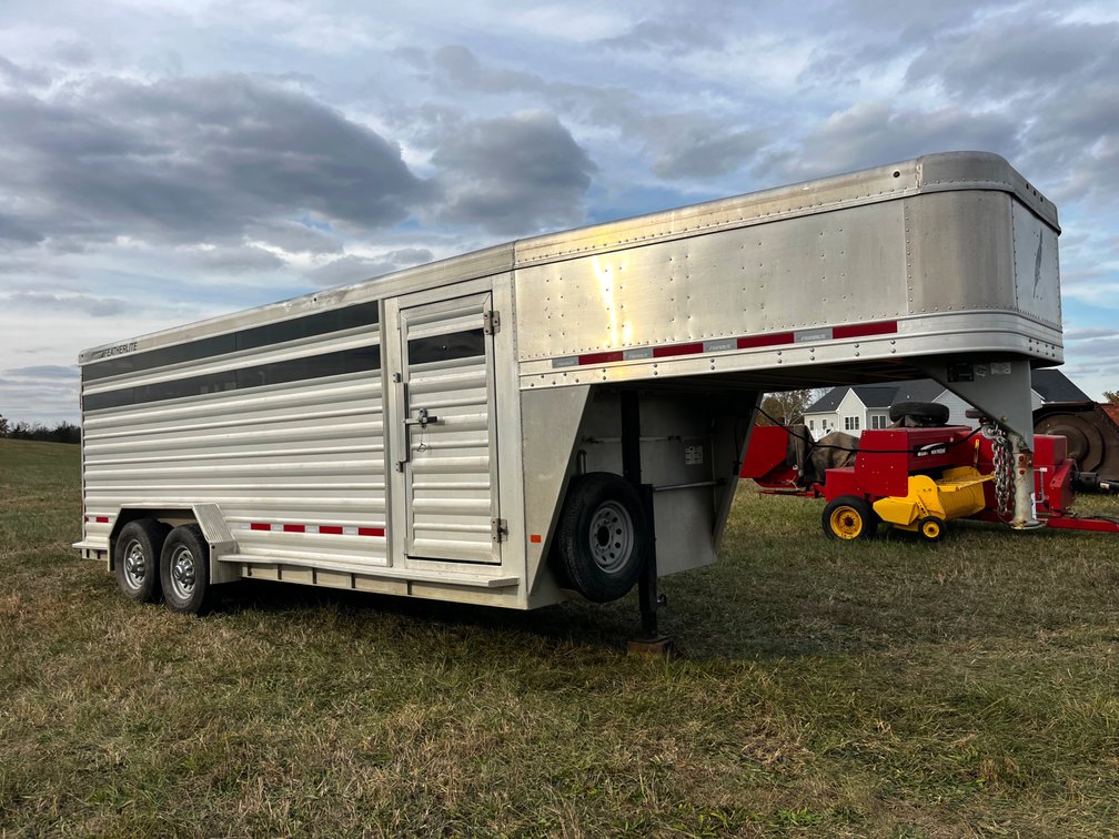 2017 Featherlite Trailer