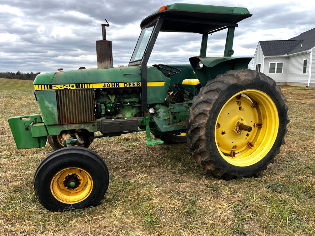 John Deere 2640 Tractor