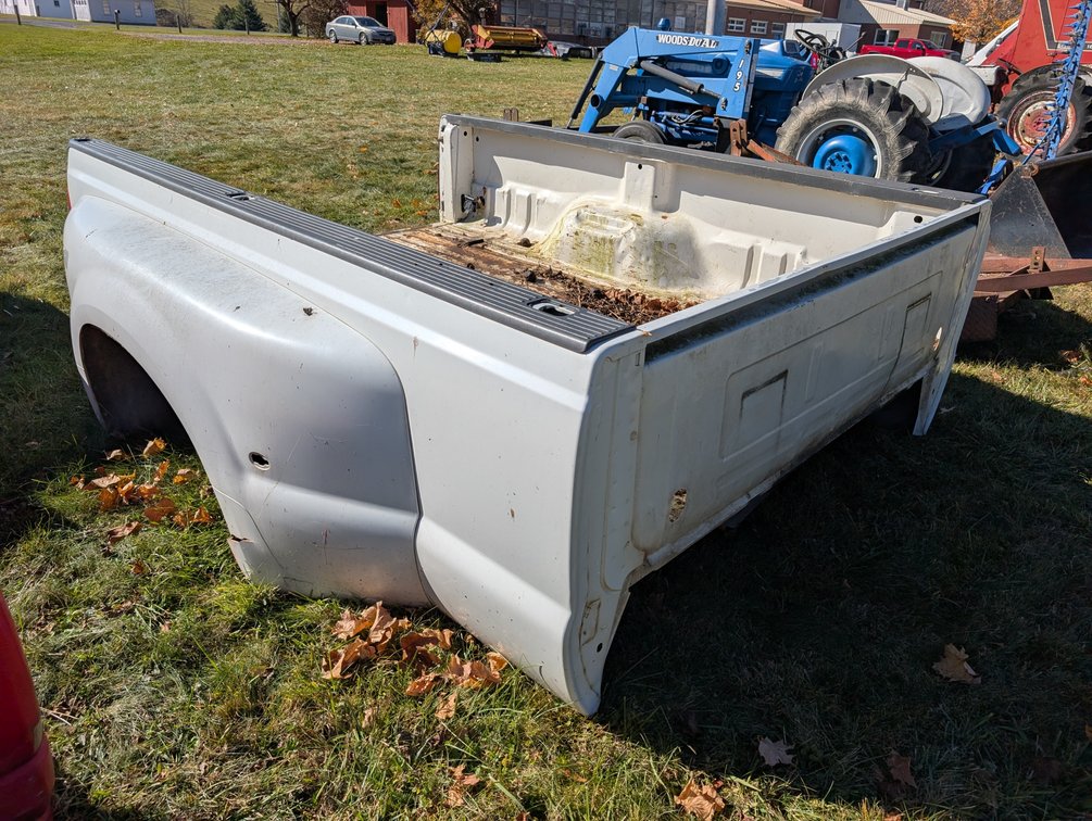 Ford Dually Bed 1999