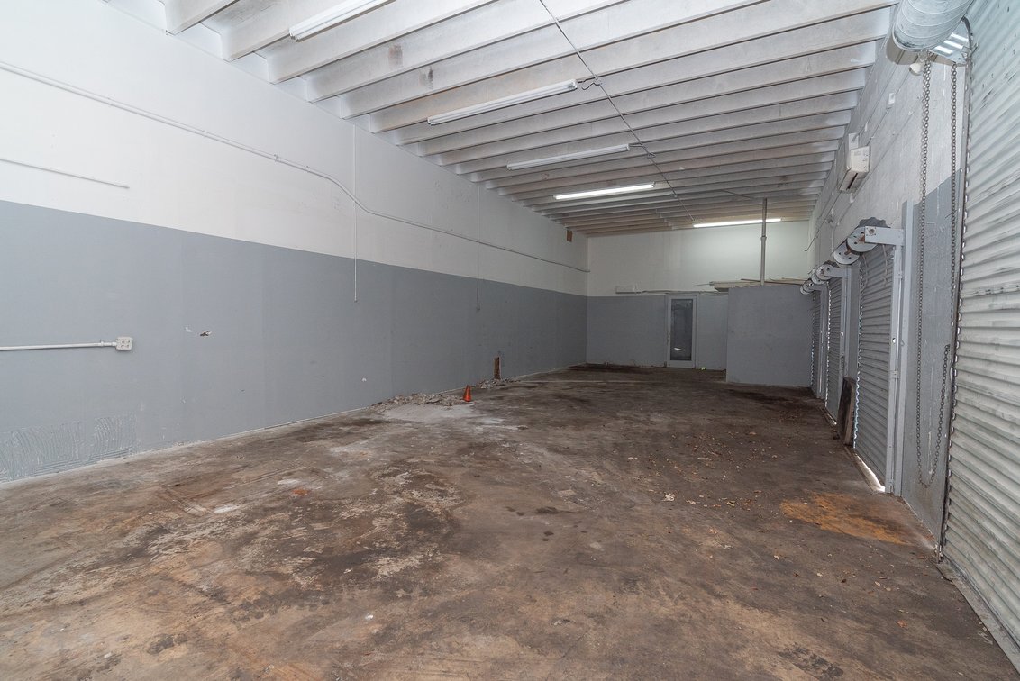Image for Real Estate Sale - 6 Prime Industrial Warehouses in Deerfield Beach, FL