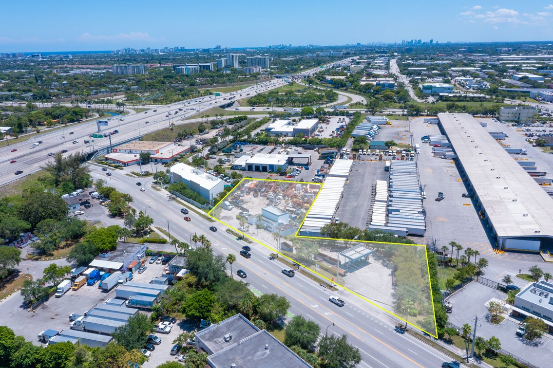 Image for Real Estate Sale - 1.35± Acre Fuel Service Facility with Retail Building and Outdoor Storage