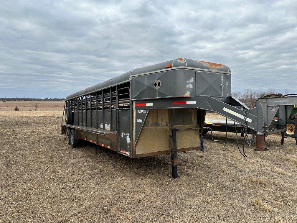 Eureka KS Farm Equipment Auction photo 5