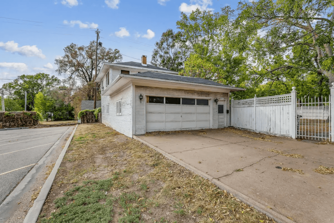 225 N Atchison, El Dorado, KS 67042: 4 Bedroom 2.5 Bathroom Classic Home photo 2