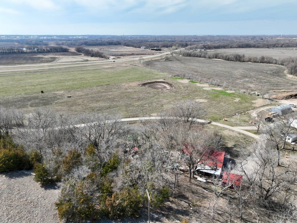 182 SE 20th St, El Dorado, KS 67042: House & Buildings on 16.6 Acres photo 5