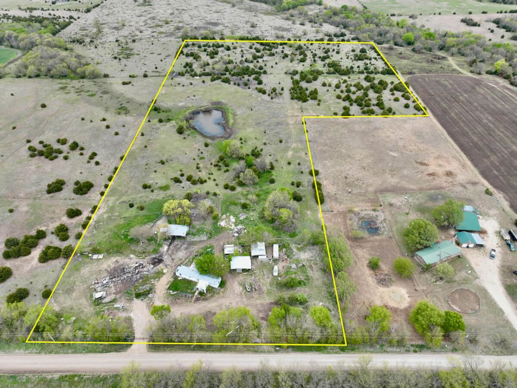 8630 SE 30th St, El Dorado, KS 67042: 18+- Acres, Pond, Trees, Rural Water photo 1