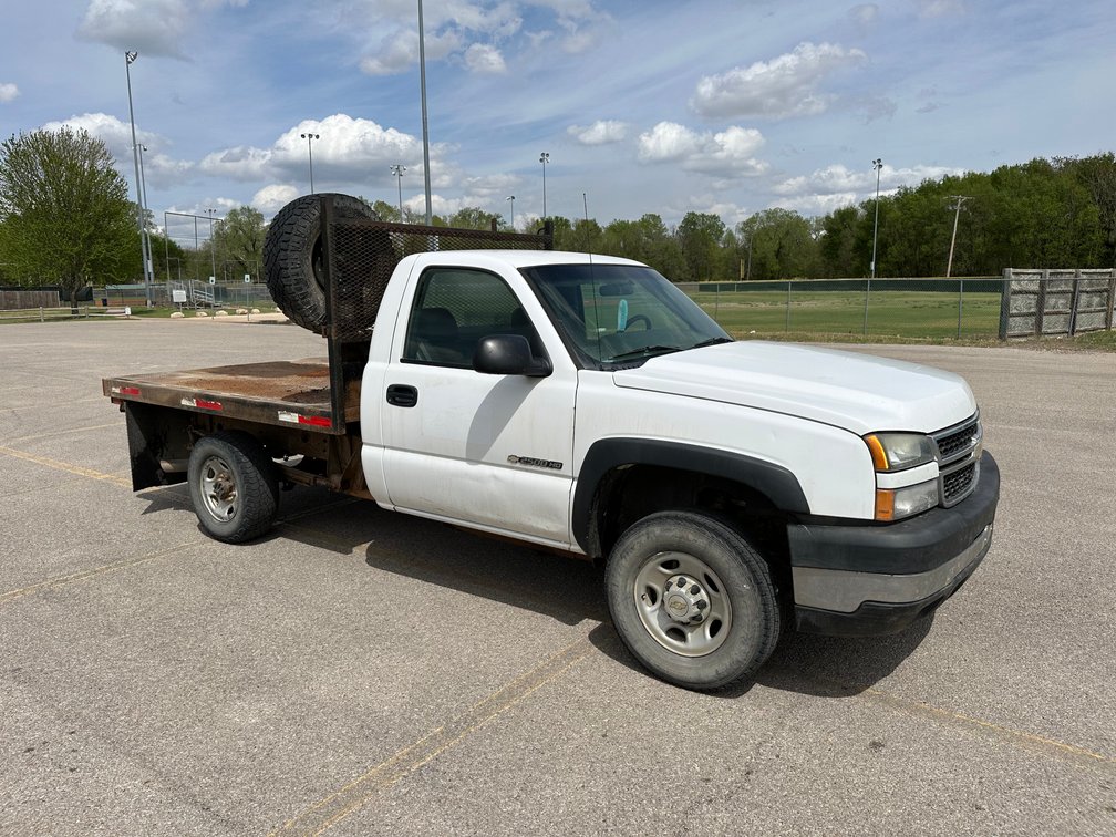 Online Only Vehicle Consigment Auction photo 4