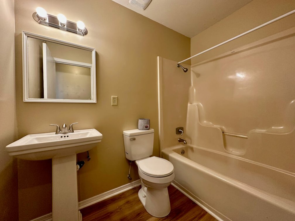 611 W 12th Ave, El Dorado, KS 67042: 3 Bed 2 Bath Home w/ 2 Car Garage photo 8
