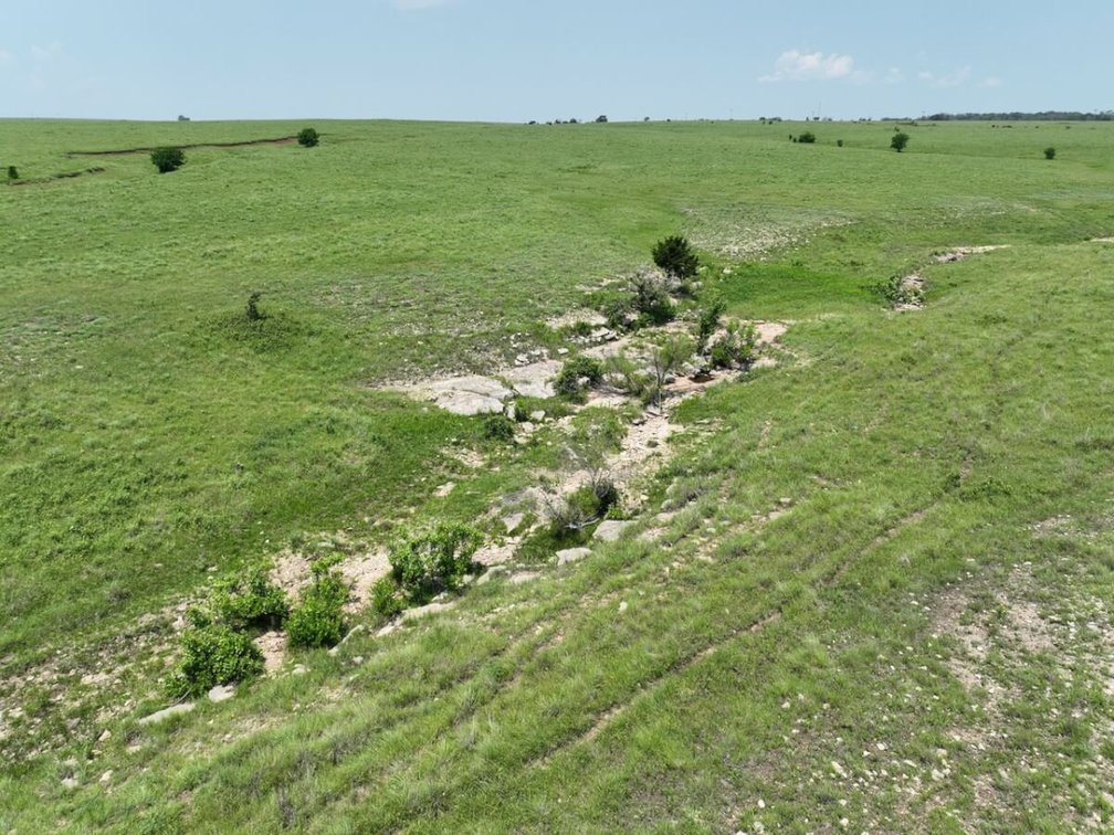 301.6 Acres Of Native Flint Hills Pasture W/ Badger Creek Southeast of Winfield in Cowley County, Kansas photo 8