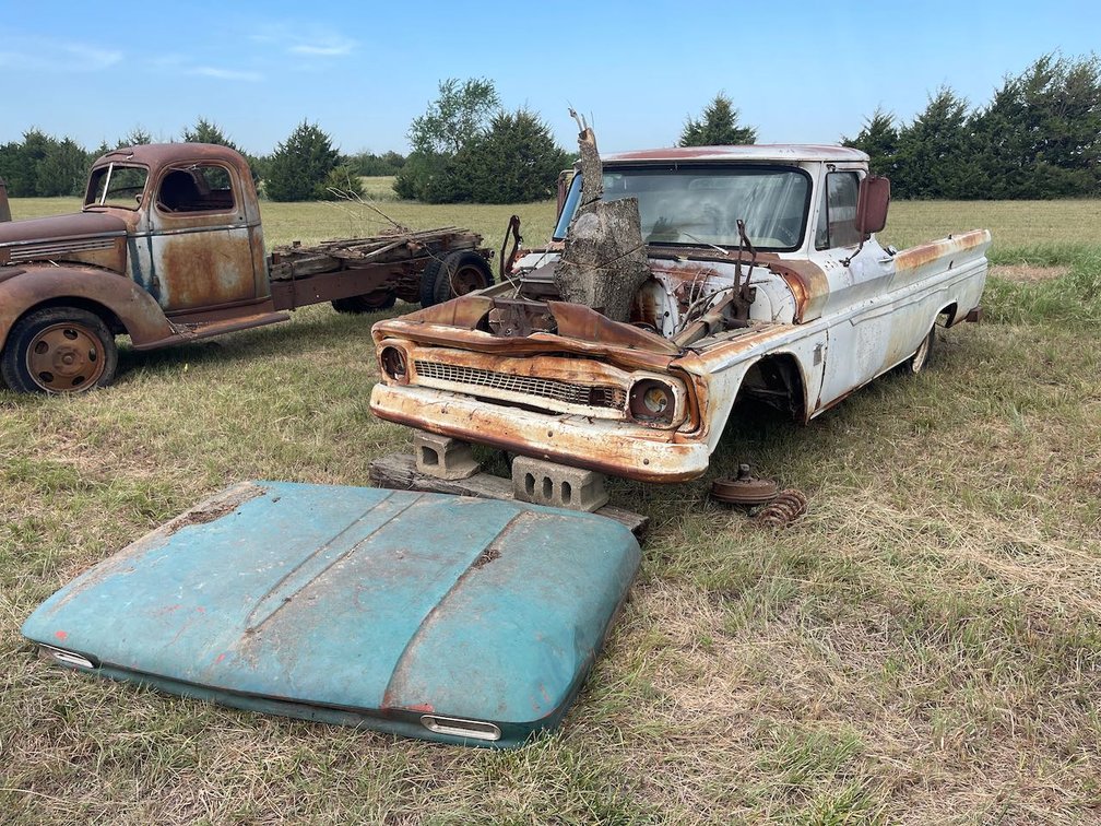 Antique Vehicles, Equipment, Tractors & Iron photo 5