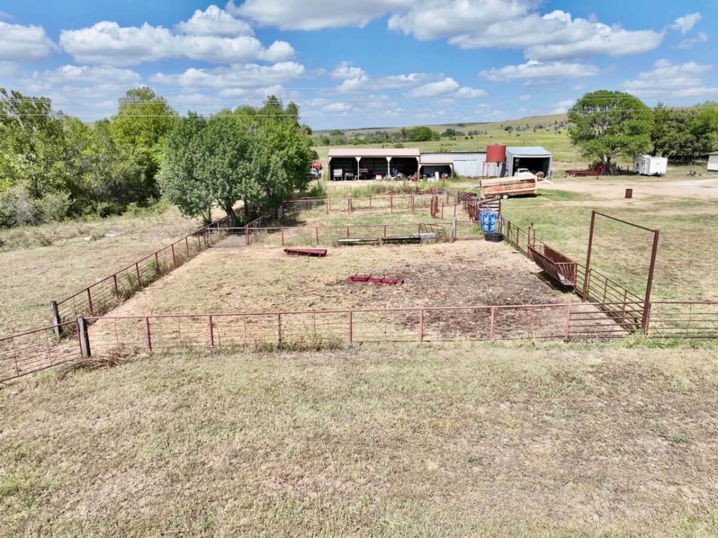124 Ranch Rd., Grenola, KS 67346: House and Buildings on 326+- Scenic Acres, Chautauqua/Cowley County Line photo 7