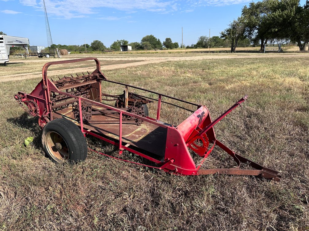 Willys Jeep, Farm & Cattle Equipment Near Rosalia photo 2