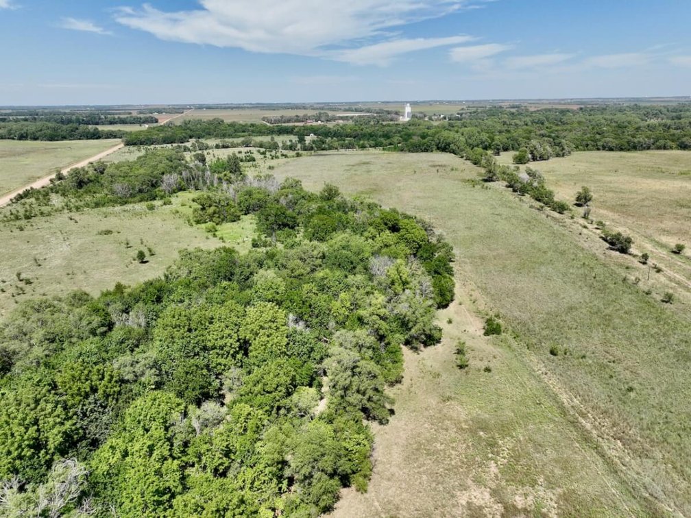 160+- Acres Reno County, Kansas South of Hutchinson – North Fork of the Ninnescah River photo 7