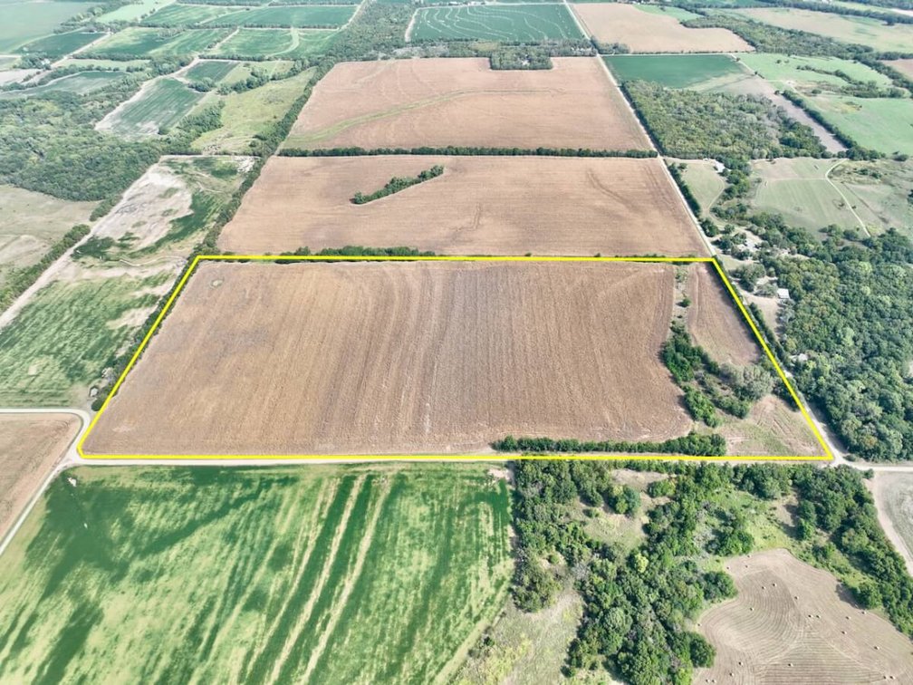 486+- Acres Southwest of Winfield in Cowley County, Kansas Selling in 3 Tracts – Tillable, Pasture, River & Hunting photo 4