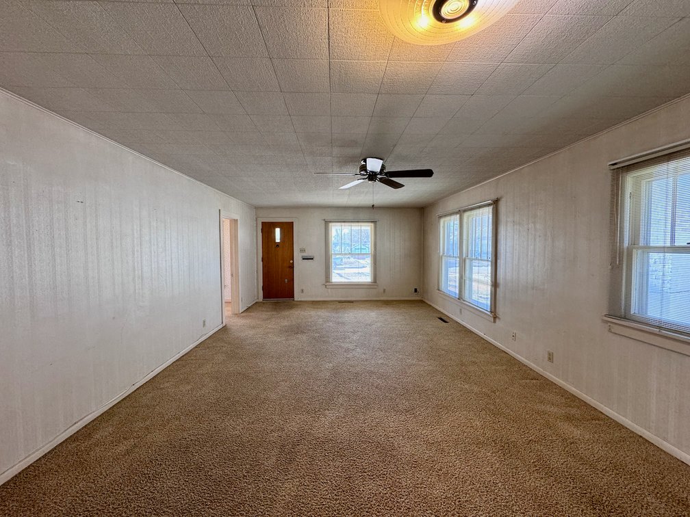 816 W 3rd Ave, El Dorado, KS 67042 – 2 Bed 1 Bath Home photo 5