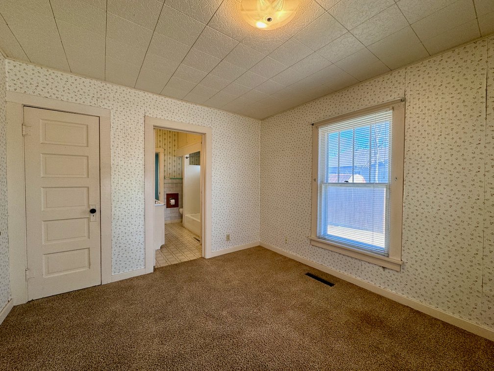 816 W 3rd Ave, El Dorado, KS 67042 – 2 Bed 1 Bath Home photo 9