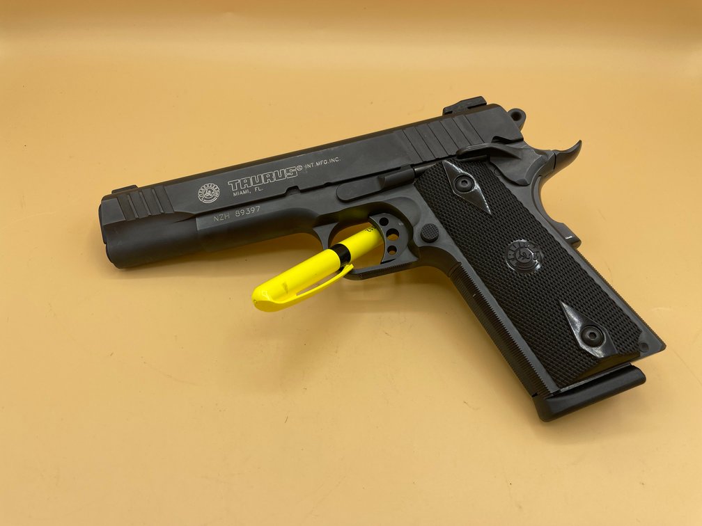 Rifles, Shotguns, Handguns and Ammo Auction photo 3