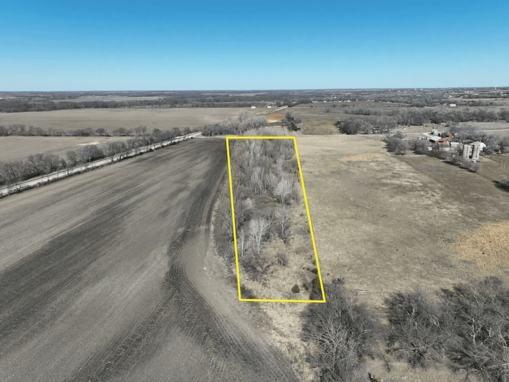 6.6 Acres Between Augusta and Douglass in Butler County Kansas photo 1