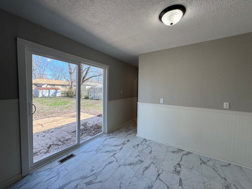 222 E Random Rd, El Dorado, KS 67042 – 3 Bed 1 Bath Home photo 6