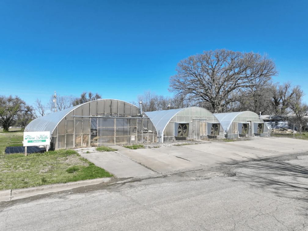 36,000+ Sq Ft Greenhouse, Warehouse, Office Space in Eureka Kansas photo 6