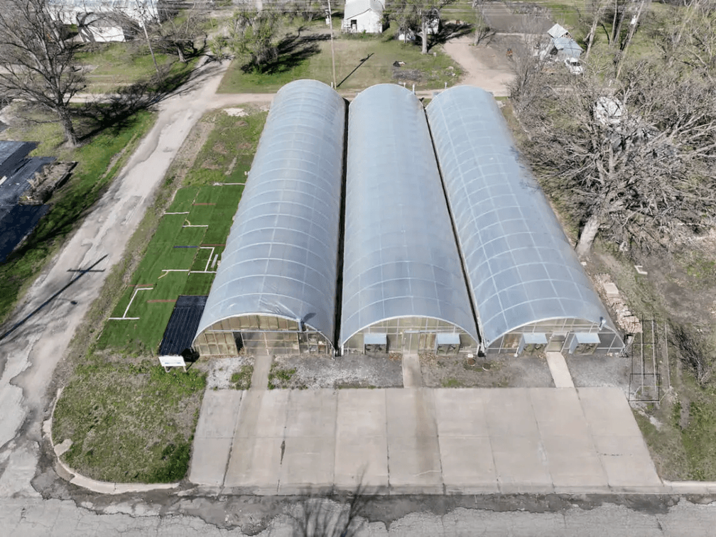 36,000+ Sq Ft Greenhouse, Warehouse, Office Space in Eureka Kansas photo 7