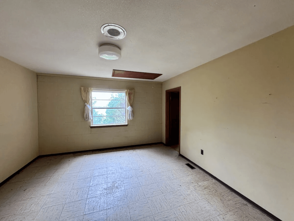 13.48 Acres and 7500+ Sq Ft Building: 308 E Main, Lehigh, KS 67063 photo 8