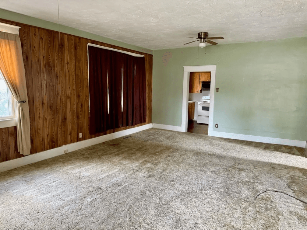 Investment Real Estate Auction: 818 W. 1st Ave, El Dorado, KS 67042 photo 4