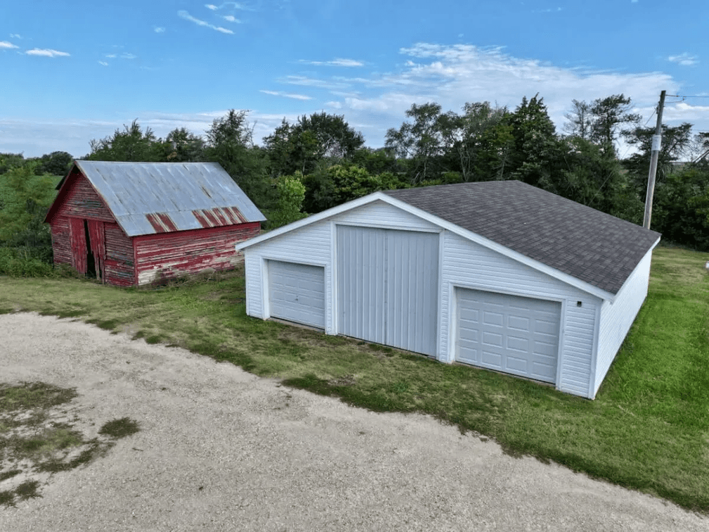 Farm House & Buildings on 20 Acres, Whitewater, Kansas photo 6