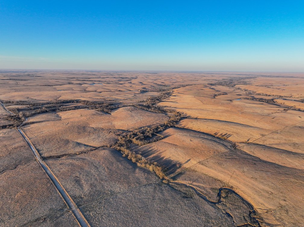 160+- Acres Chase County, Kansas Land – Flint Hills Pasture, Creek & Limestone Cabin photo 8