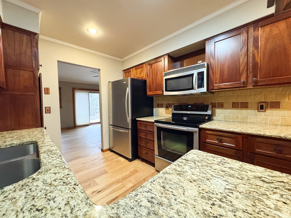 1760 S. 123rd St. East, Wichita, KS 67207 – 3 Bedroom 2 Bath Home on Nearly 1 Acre photo 7