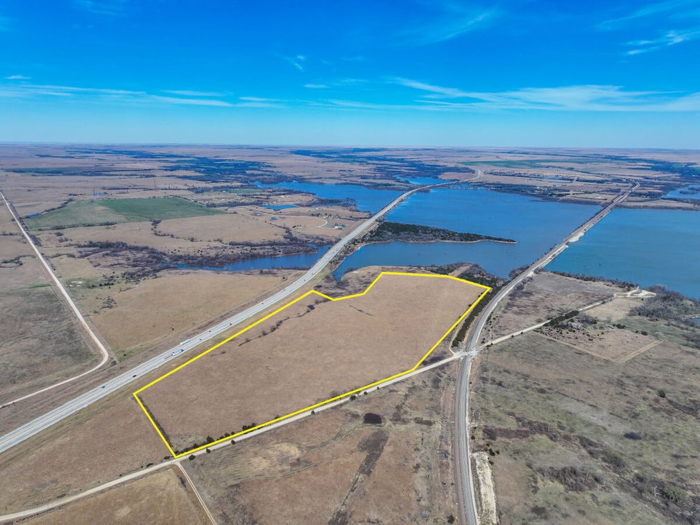 54.5 Acres Bordering El Dorado Lake, Butler County, KS – Native Pasture & Water Well photo 2
