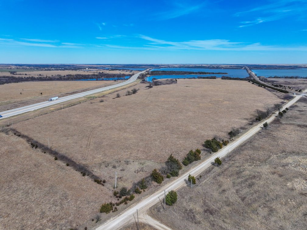 54.5 Acres Bordering El Dorado Lake, Butler County, KS – Native Pasture & Water Well photo 9