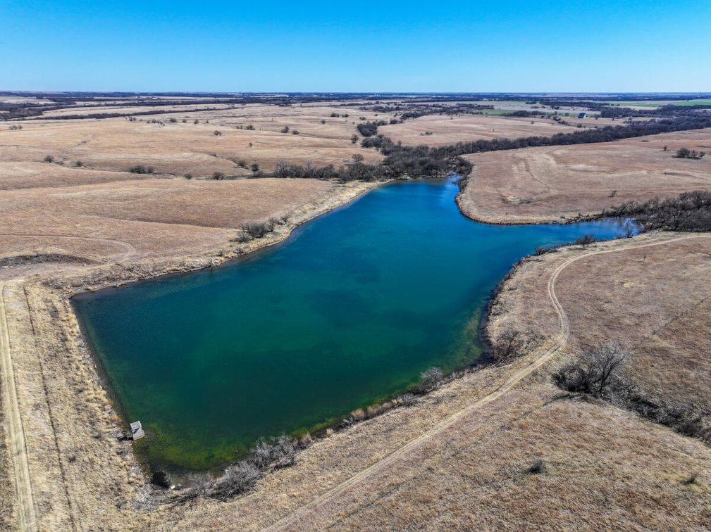 472.5 Acres in Cowley County, Ks – Watershed Lake, Pasture, Trees & Hills photo 8