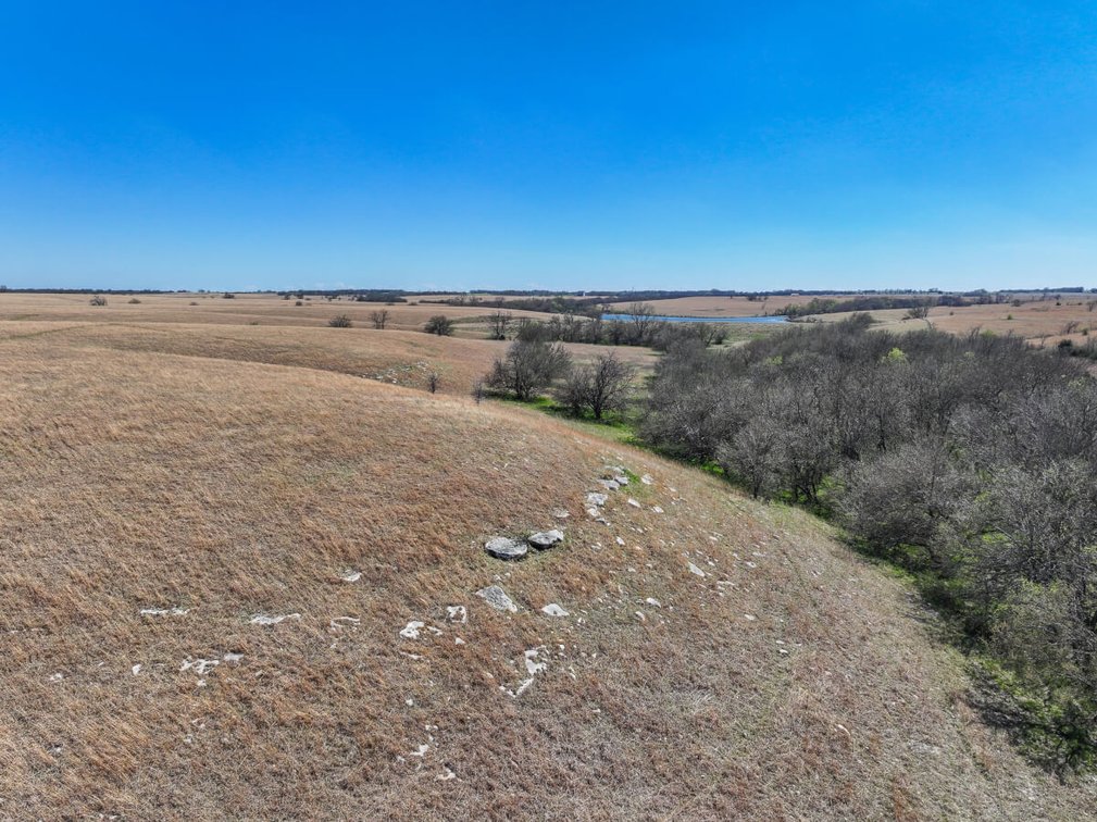 472.5 Acres in Cowley County, Ks – Watershed Lake, Pasture, Trees & Hills photo 10