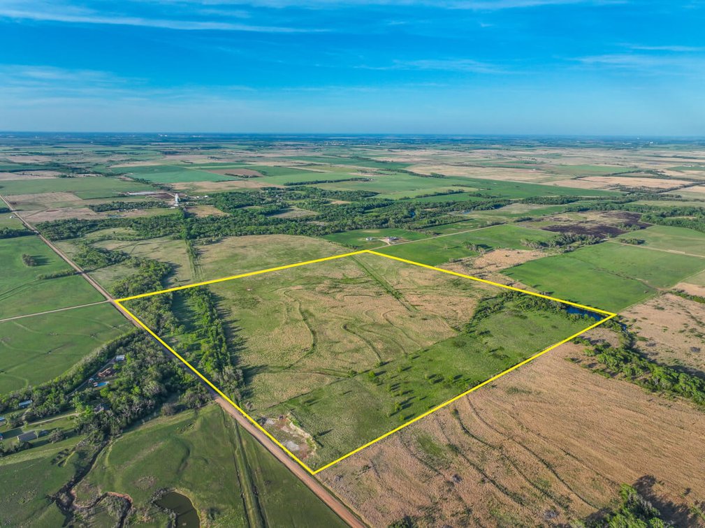 158+- Acres Pasture, Pond, Trees & Water Well – Reno County, Kansas photo 3