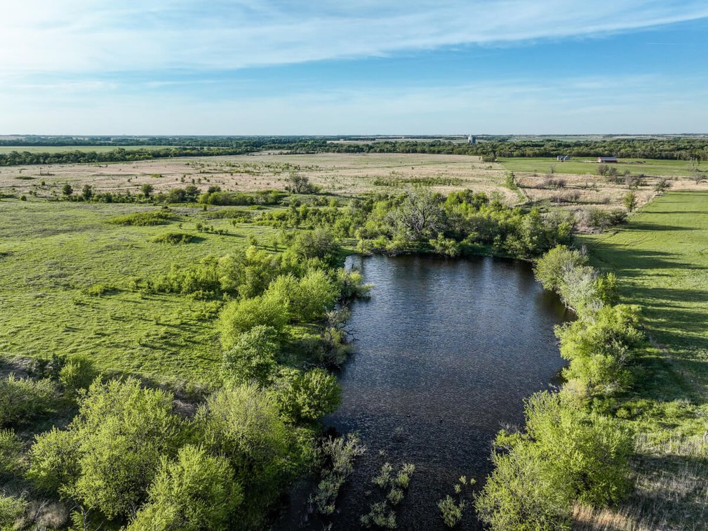 158+- Acres Pasture, Pond, Trees & Water Well – Reno County, Kansas photo 4