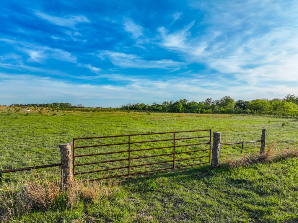 158+- Acres Pasture, Pond, Trees & Water Well – Reno County, Kansas photo 5