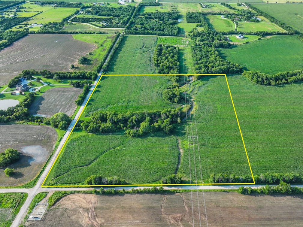 33.4 Acres Near Benton, Butler/Sedgwick County Line: Whitewater Creek, Trees & Farm Ground photo 1