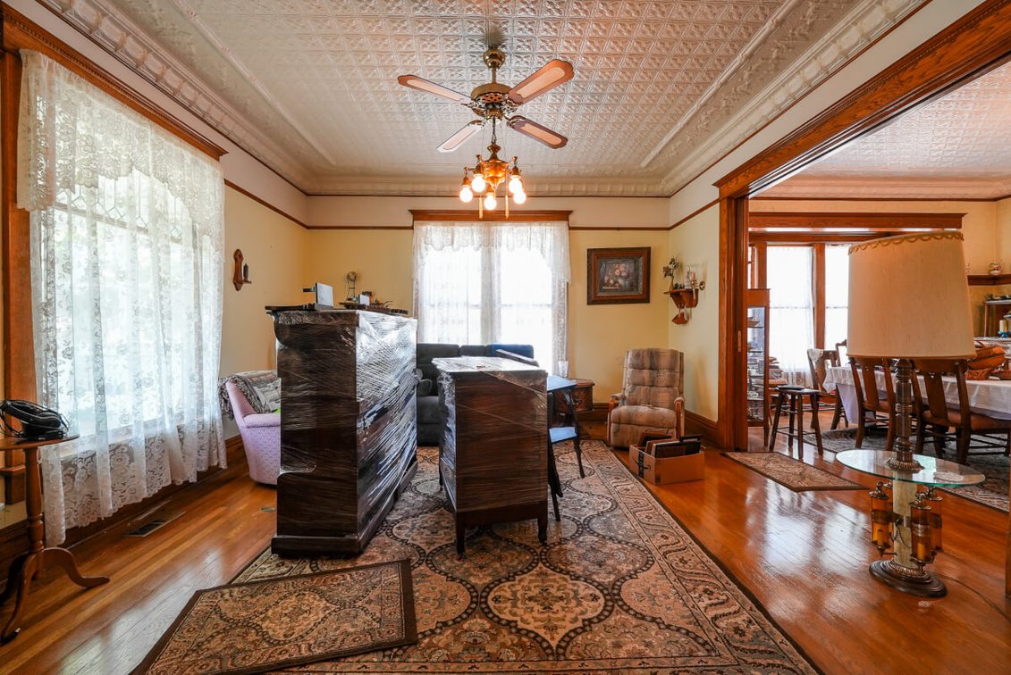 438 E Main St, Mount Hope, KS 67108: 4 Bed 2.5 Bath Classic Home and Shop photo 7