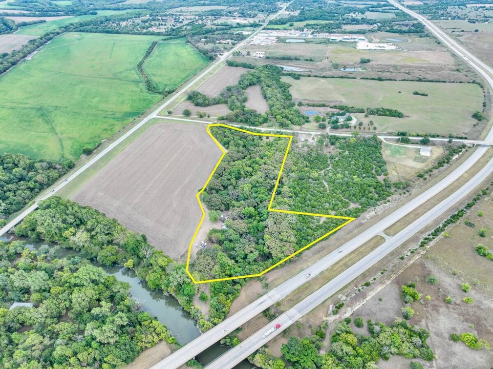 10+- Acres w/ Walnut River Frontage & Amazing Mature Trees – Augusta, Kansas photo 2