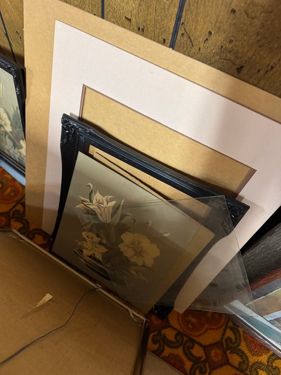 Large lot of pictures and frames photo 8