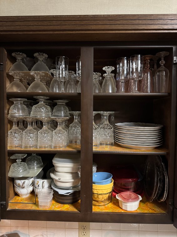 Plates, glasses, glassware, contents of cabinet