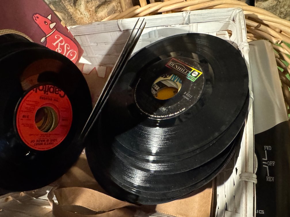 Records photo 2