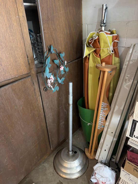 Umbrella stand and Umbrella