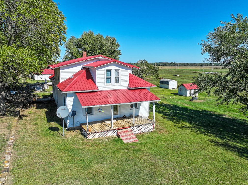 115.8 Acres Farm House, Barns & Pasture near Toronto in Greenwood County, Kansas photo 3